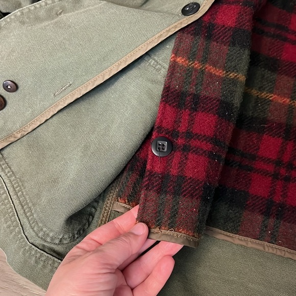 L.L. BEAN CHORE COAT MENS MED/LARGE GREEN - Picture 11 of 17